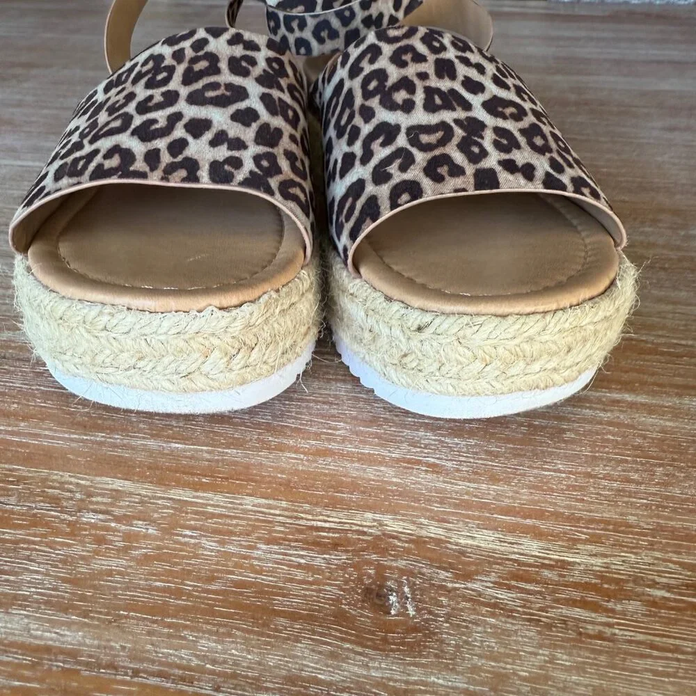 Forever Leopard Print Open‎ Toe Ankle Strap Espadrille Size 10